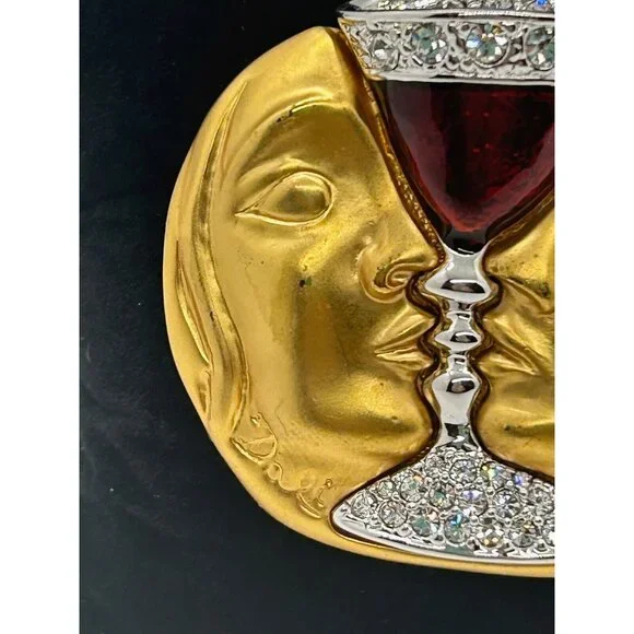 Salvador Dali Tristan & Isolde Love Potion Repro Brooch  Signed Vintage 2001 - Picture 4 of 11
